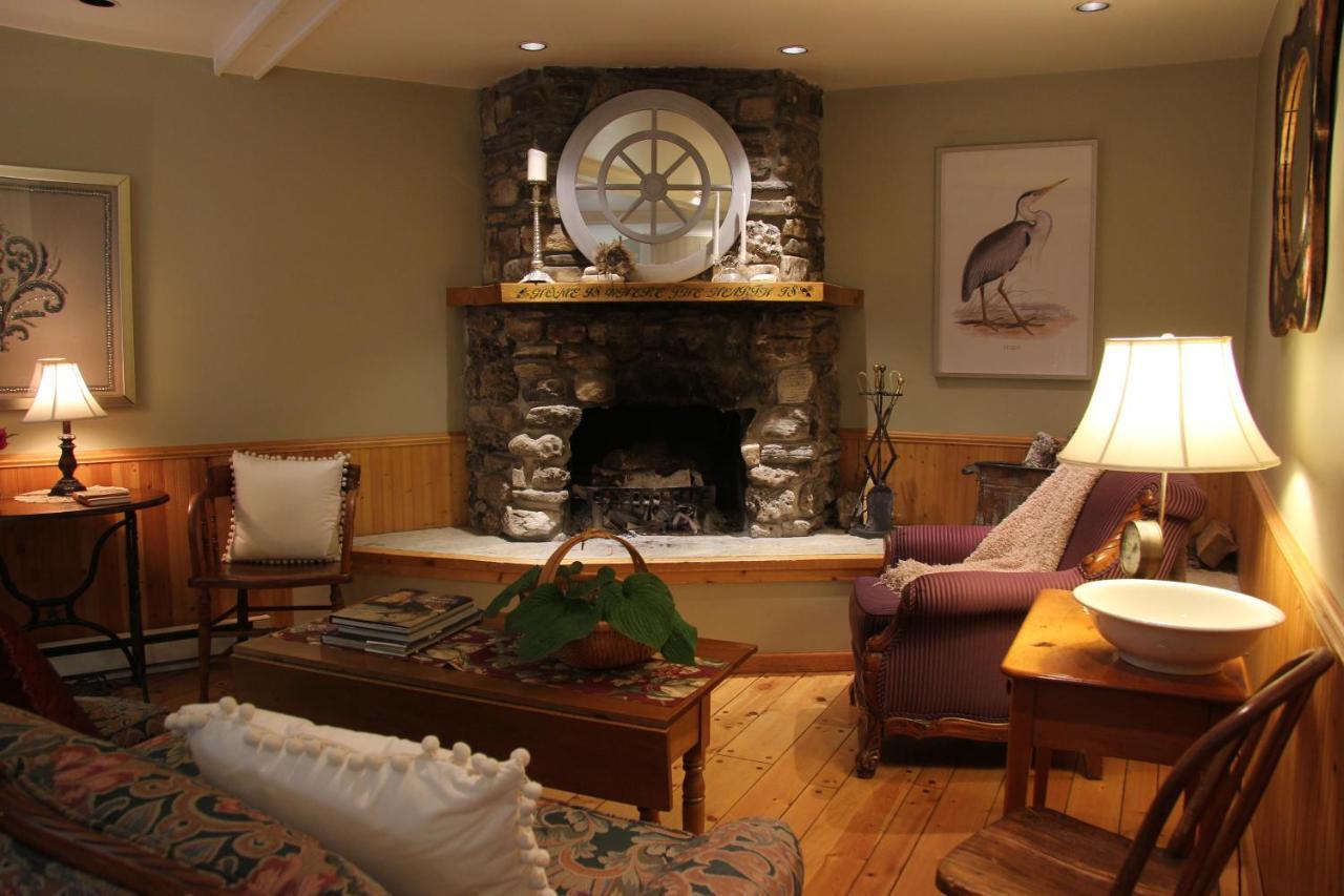 Eagle Harbor Inn Эфрейм Экстерьер фото